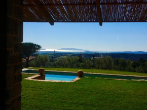 Bel casale con vista mare e sul borgo medievale